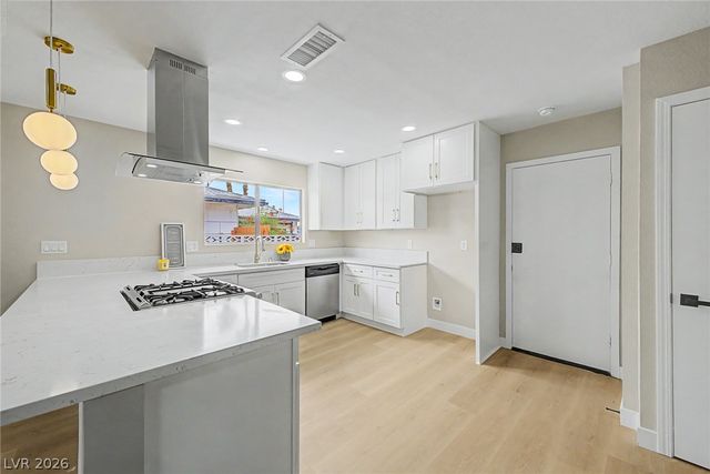 324 Lakehurst Road, Las Vegas, NV 89145