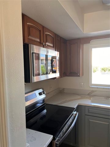 4500 OVERLOOK DRIVE NE 107, St Petersburg, FL 33703