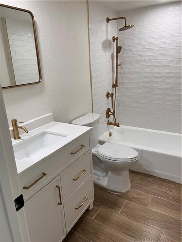 4500 OVERLOOK DRIVE NE 107, St Petersburg, FL 33703