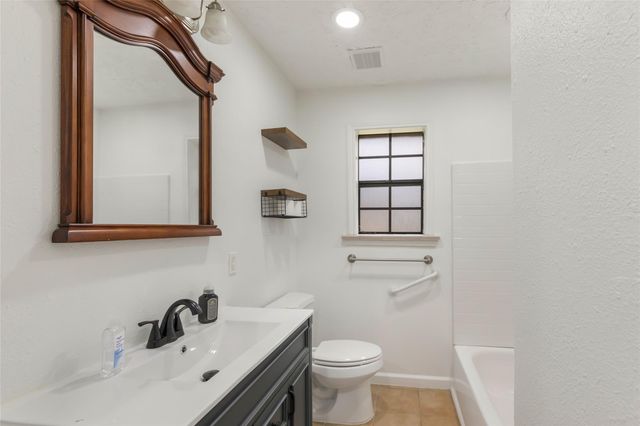 22595 Pineridge Drive, Porter, TX 77365