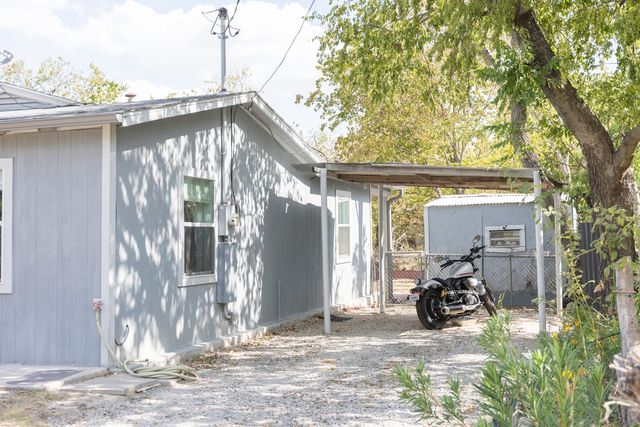 1206 9th Street, Mineral Wells, TX 76067
