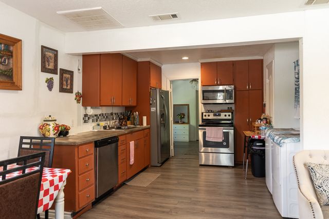 1206 9th Street, Mineral Wells, TX 76067