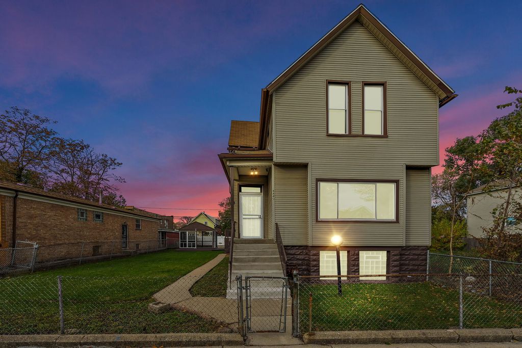 8440 S Peoria Street, Chicago, IL 60620