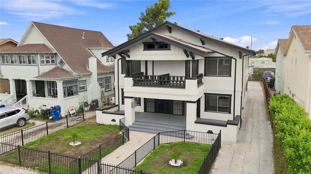 611 W 46th, Los Angeles, CA 90037 — photo 5