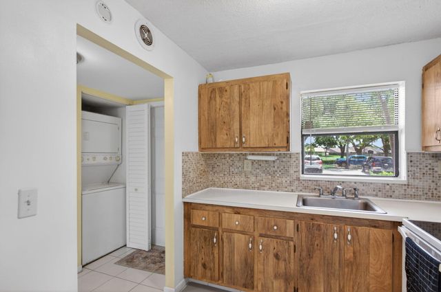 10444 NW 30th Court 105, Sunrise, FL 33322