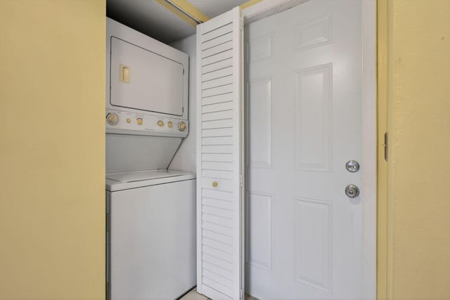 10444 NW 30th Court 105, Sunrise, FL 33322