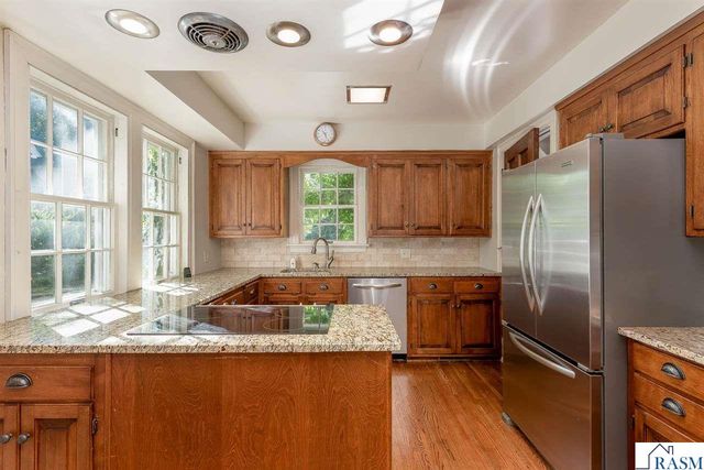 601 Baker Avenue, Mankato, MN 56001