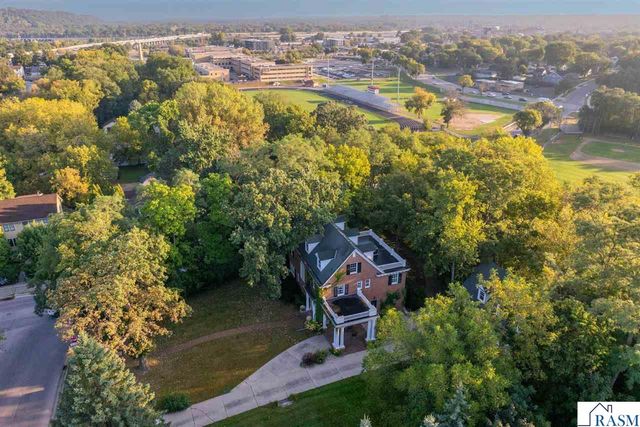 601 Baker Avenue, Mankato, MN 56001