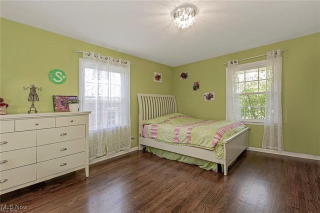 23910 Wimbledon Road, Shaker Heights, OH 44122