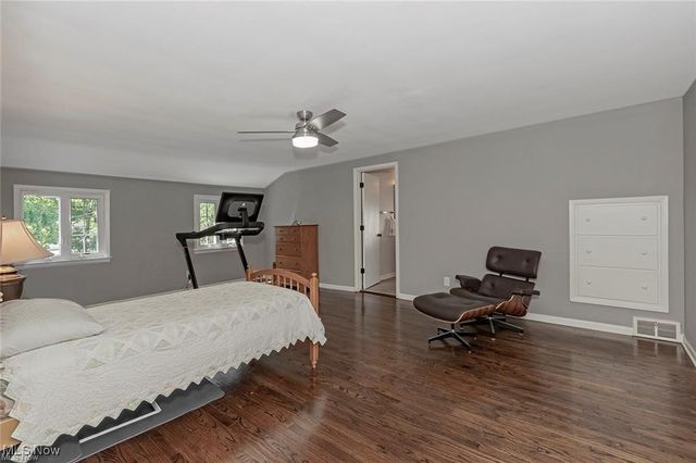 23910 Wimbledon Road, Shaker Heights, OH 44122