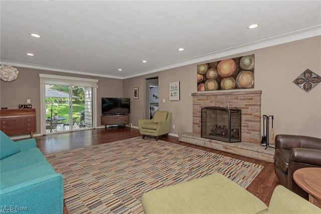 23910 Wimbledon Road, Shaker Heights, OH 44122