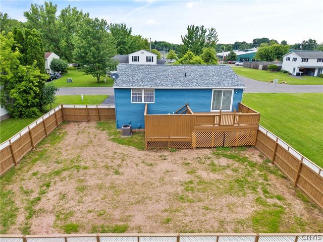 4750 New Hope North, Clay, NY 13090