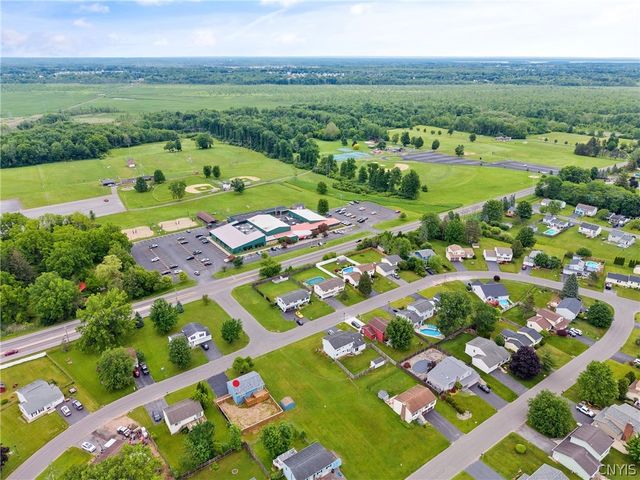 4750 New Hope North, Clay, NY 13090