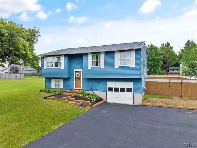 4750 New Hope North, Clay, NY 13090