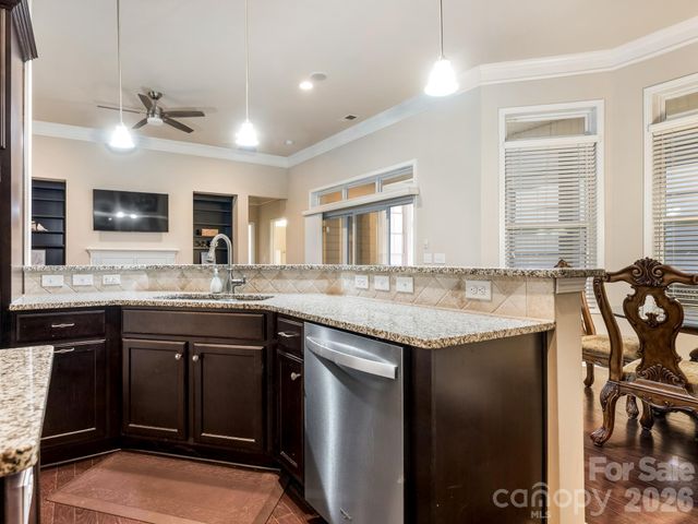 9305 River Walk Way, Charlotte, NC 28214