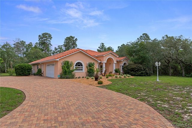 4525 W Alamo Drive, Beverly Hills, FL 34465