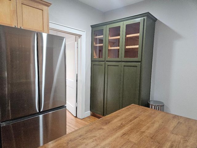 901 N Main ST, Elgin, TX 78621