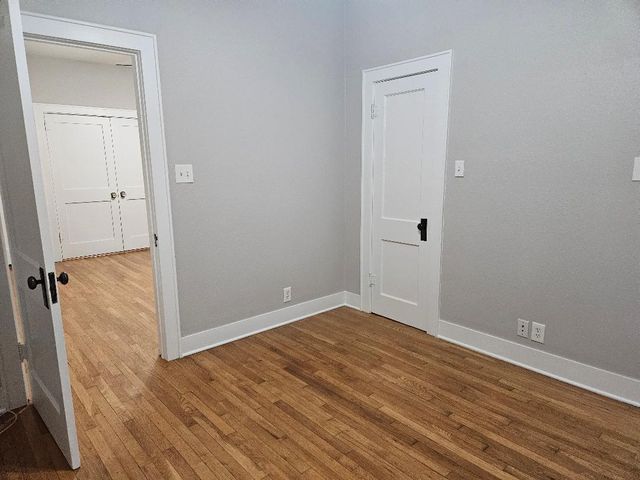 901 N Main ST, Elgin, TX 78621