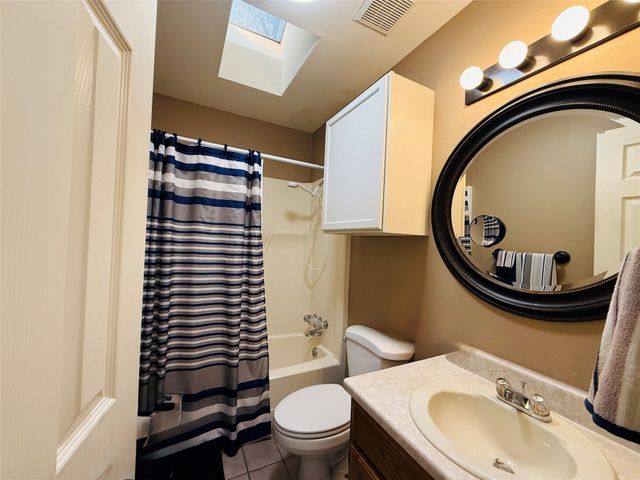 225 SE 35th Street, Paris, TX 75460