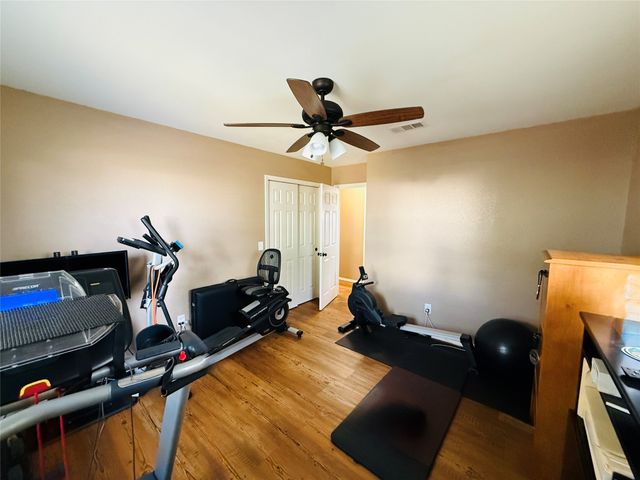 225 SE 35th Street, Paris, TX 75460