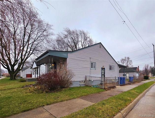 8404 Westminster Avenue, Warren, MI 48089