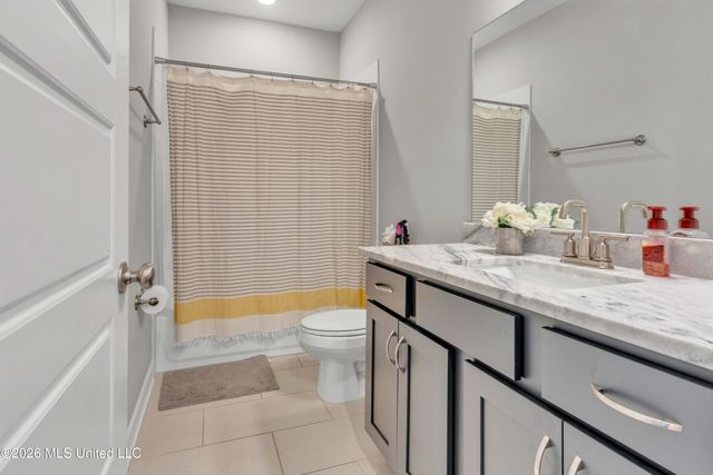 3938 Mcelroy Farms Drive, Olive Branch, MS 38654