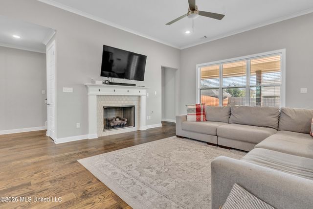 3938 Mcelroy Farms Drive, Olive Branch, MS 38654