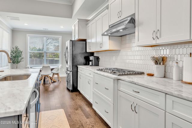 3938 Mcelroy Farms Drive, Olive Branch, MS 38654