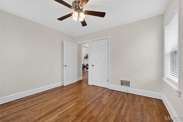 5927 W Park Avenue, St Louis, MO 63110