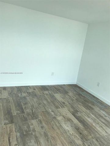 650 NE 32nd St 4908, Miami, FL 33137