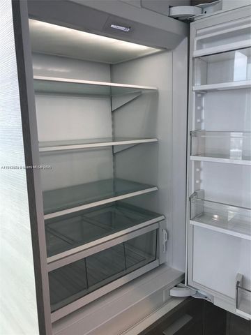 650 NE 32nd St 4908, Miami, FL 33137