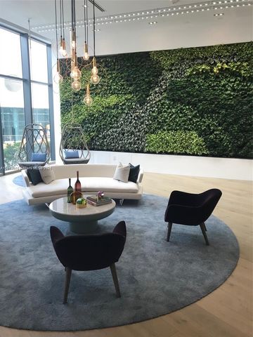 650 NE 32nd St 4908, Miami, FL 33137