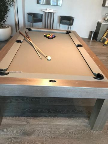 650 NE 32nd St 4908, Miami, FL 33137