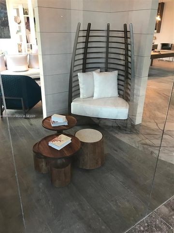 650 NE 32nd St 4908, Miami, FL 33137