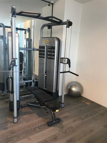 650 NE 32nd St 4908, Miami, FL 33137