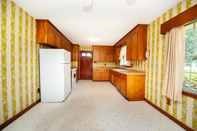 117 Woodbine Terrace, Spartanburg, SC 29301