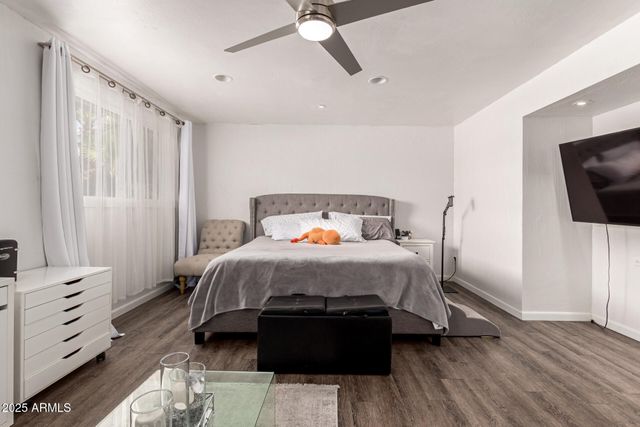 3455 W Gelding Drive, Phoenix, AZ 85053