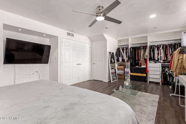 3455 W Gelding Drive, Phoenix, AZ 85053