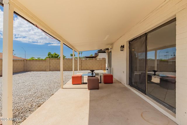 3455 W Gelding Drive, Phoenix, AZ 85053