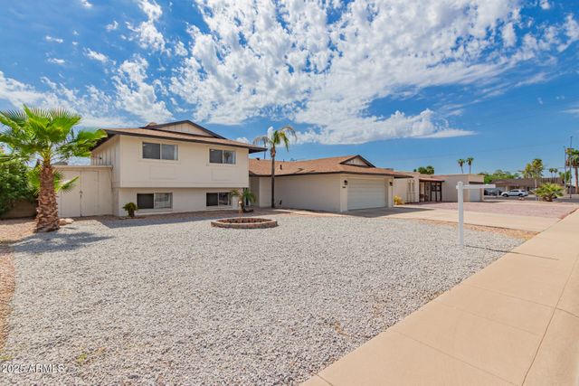 3455 W Gelding Drive, Phoenix, AZ 85053
