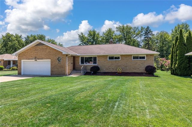 13967 Mohawk Trail, Middleburg Heights, OH 44130