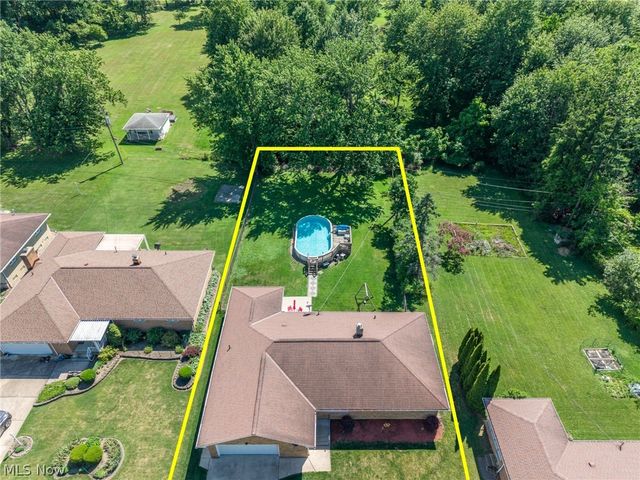 13967 Mohawk Trail, Middleburg Heights, OH 44130