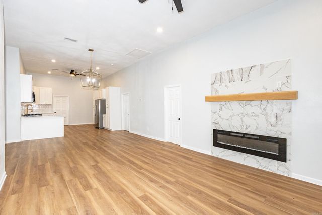 2604 S Spring Street, Little Rock, AR 72206