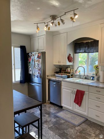 2836 S KENWOOD ST, Salt Lake City, UT 84106
