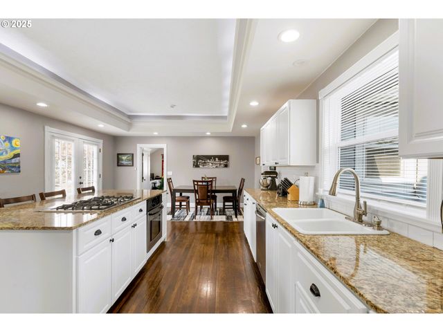 174 STEELHAMMER Rd, Silverton, OR 97381