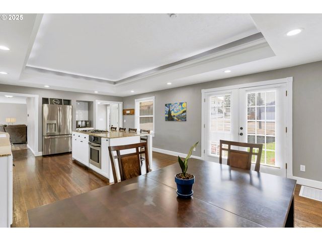 174 STEELHAMMER Rd, Silverton, OR 97381