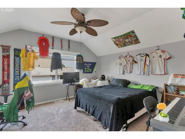 174 STEELHAMMER Rd, Silverton, OR 97381