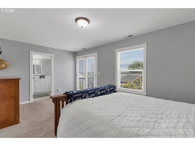 174 STEELHAMMER Rd, Silverton, OR 97381