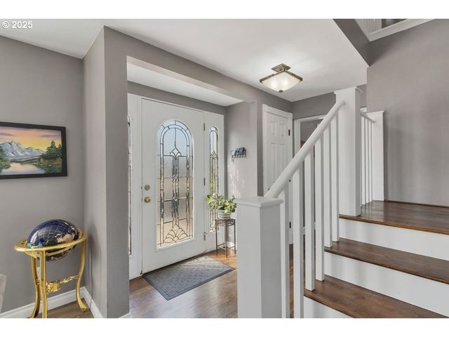 174 STEELHAMMER Rd, Silverton, OR 97381