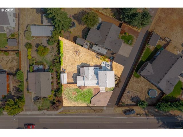 174 STEELHAMMER Rd, Silverton, OR 97381